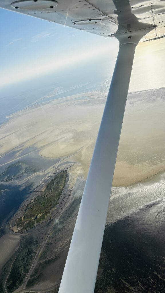 Bilck aus dem Flugzeug bei einem Rundflug St Peter-Ording